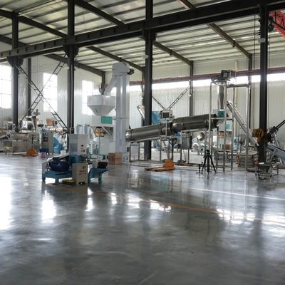 1.8t / H Pabrik Pembuat Mesin Pelet Pakan Ikan Otomatis Penuh 50hz 132kw