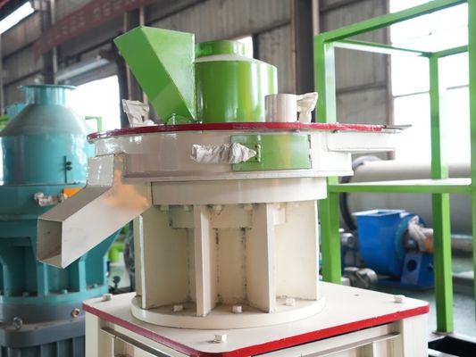 Mesin Pelet Kayu Stainless Steel 4Cr13 Peanut Shell Grass Pellet Maker 0.8t/ H