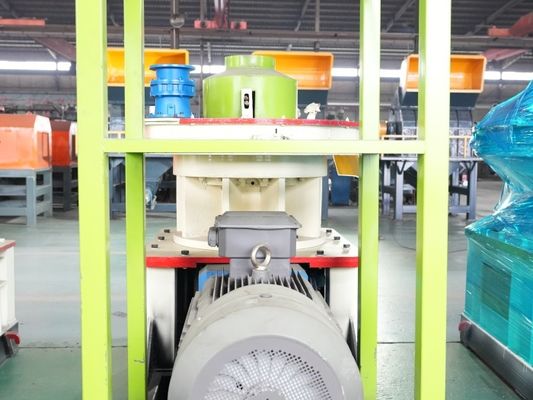 Lini produksi pelet bahan bakar jerami