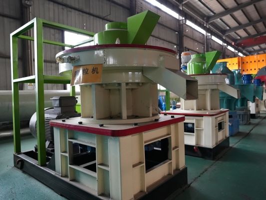 12mm Dia Mesin Pelet Kayu Pakan Ternak Mill Mesin Press 80C Sampai 100C