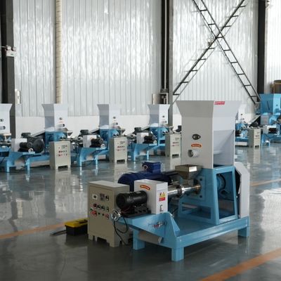 Mesin Penggiling Ikan Terapung Anjing Kucing Pellet Pakan Proses Makanan Hewan Lini Produksi Penuh