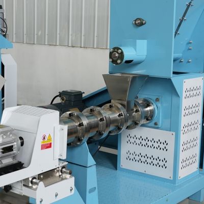 Kontrol Otomatis 380V Unggas Mesin Makanan Ikan Terapung Mesin Granulator Pakan Kecil