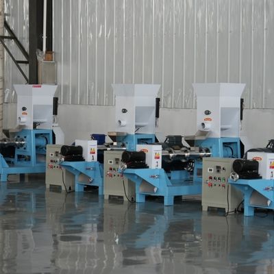 1.5*1.1*0.8m Mini Floating Fish Feed Machine Pelleting 60 Sampai 700kg/ H
