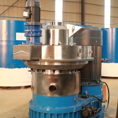 Pabrik Pelet Kayu Serbuk Gergaji Biomassa untuk Bahan Bakar Alfalfa Pupuk Organik 1-10 T / H