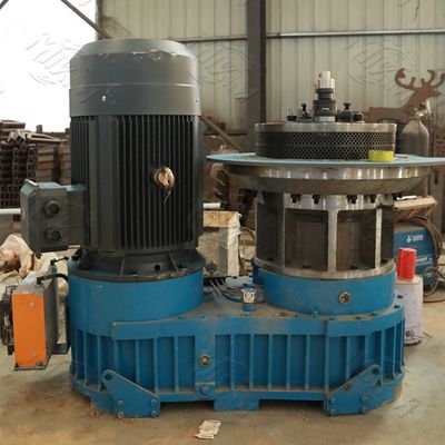 1 Sampai 10 T / H 1.1kw Ring Die Wood Pellet Machine Lini Produksi SKF Bearings