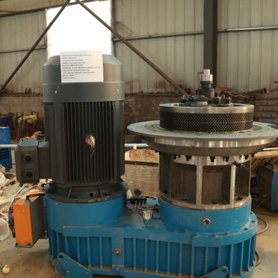 1000kg / H Serbuk Gergaji Walnut Shell Pellet Mill Mesin 25mm Mesin Diesel