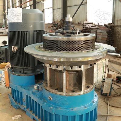 Alfalfa Bagasse Biofuel Mesin Pembuat Pelet Plastik 5000kg / H 2mm