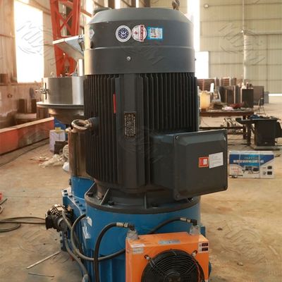 Alfalfa Bagasse Biofuel Mesin Pembuat Pelet Plastik 5000kg / H 2mm