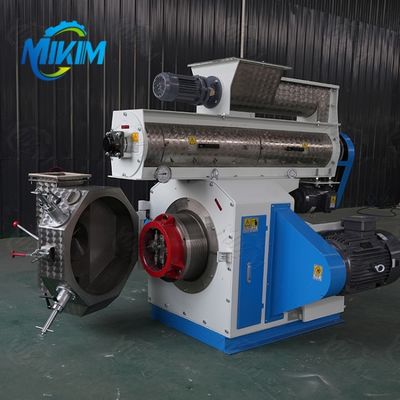 Mesin Pelet Pakan Unggas Hemat Ruang yang Efisien 115x45x95CM